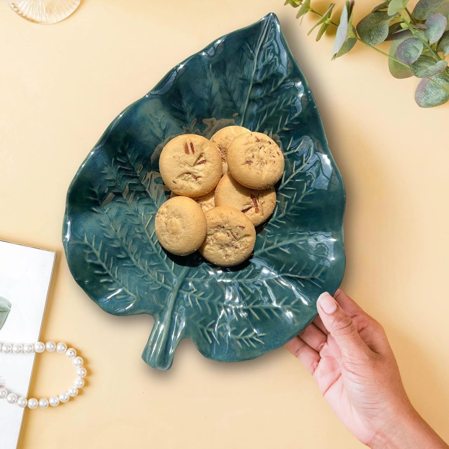 Ambert Green Ceramic Leaf Shaped Snacks Serving Tray, Microwave & Dishwasher Safe