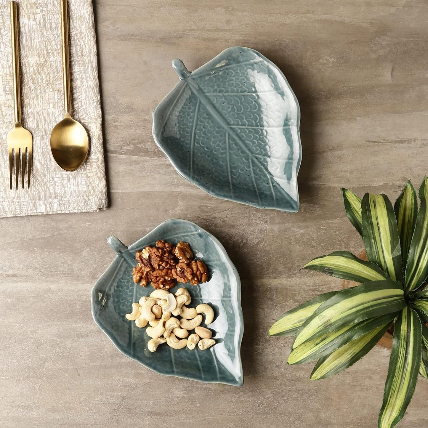 Ambert Leaf Platter Set of 2 Pcs, 7 Inches Kitchen &amp; Table Top Snack Serving Platter for Breakfast, Dining Table, Microwave Safe